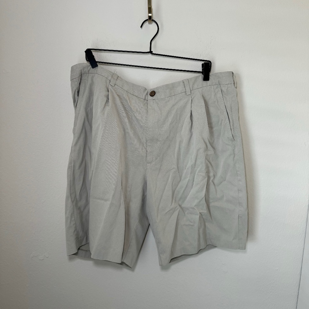 Tommy Bahama Shorts Men's Khaki Size 40 Silk Resortwear Vacation Beach